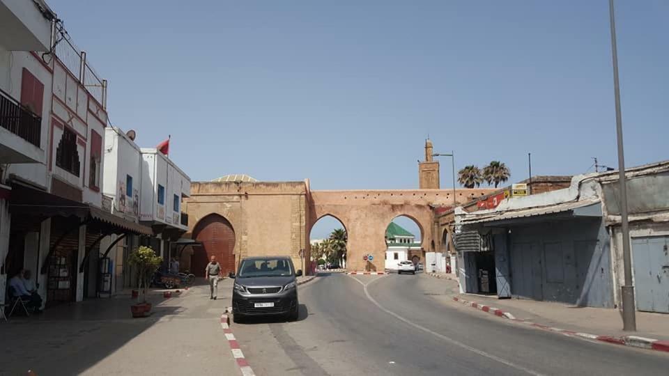 Dar Al Taaj Apartment Rabat Bagian luar foto
